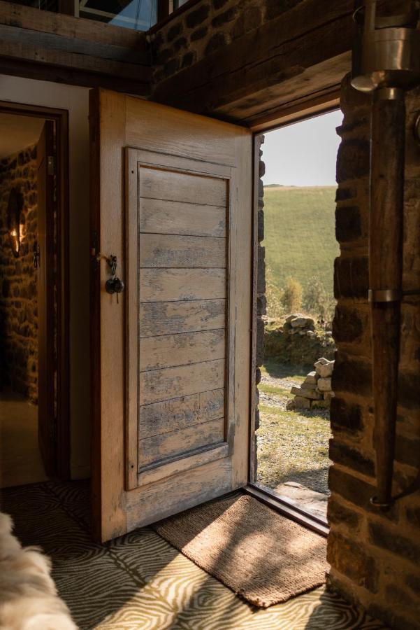 Red Kite Barn - Charming Boutique Barn Conversion Newbridge on Wye Eksteriør billede